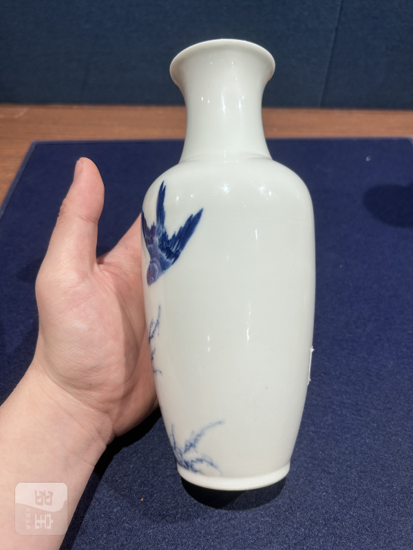 民国 王步青花花鸟图瓶一对 - 图6